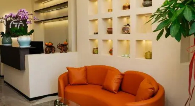 Jinghong Jiutai Hot Spring Hotel
