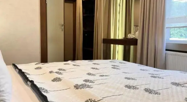 Полулюкс Отель Ведмежий Двир