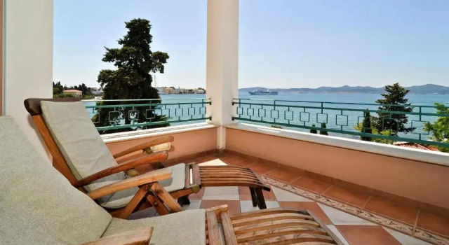 Апартаменты с 2 комнатами с видом на море Villa Hresc M