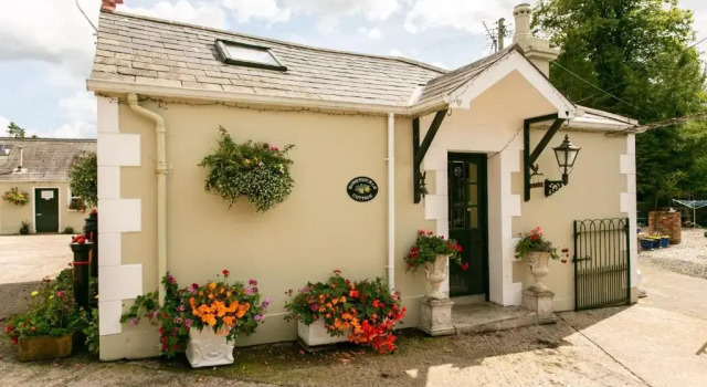 Коттедж с 2 комнатами Brookhall Cottages