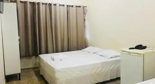 Hotel Central Campo Grande, Забронировать Отель Недорогие отели Кампу-Гранди, рядом с Santo Antonio Church, недорого