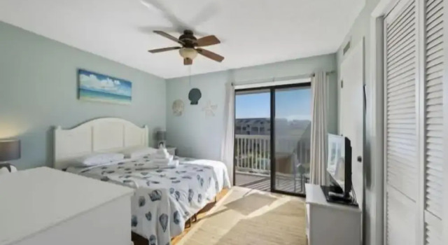 Pelican Perch - 3rd Floor Views Of The Ocean And Marsh - Perfect For Wildlife Viewing. 1 Bedroom Condo by RedAwning, Book Hotel Carolina Beach Wilmington