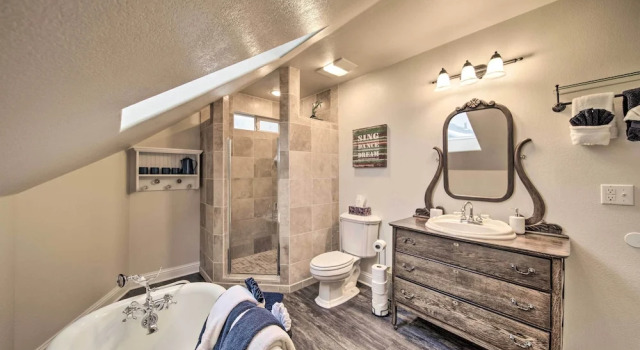 Коттедж с 4 комнатами Charming Kellogg Home Near Outdoor Activities