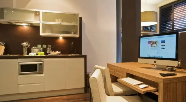 Студия Roomzzz Manchester City