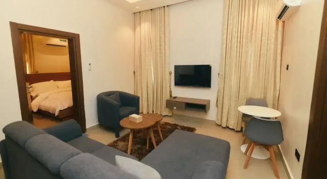 Апартаменты AJs Serenity Suites