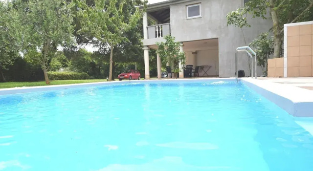Modern Pool Apartment in Banjole, Boek Appartement Hotels in Kamik met zwembad, Zwembad