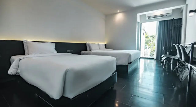 Семейный номер Standard с балконом iSilver Hotel