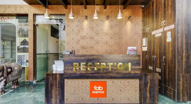 FabExpress Mysore International, Забронировать Отель Отели штата Карнатаки 3 звезды, 3*