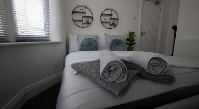 Abingdon House 4 Bedrooms Workstays UK, Забронировать Отель Отели Мидлсбро с парковкой, рядом с Институт современного искусства Мидлсбро, Парковка