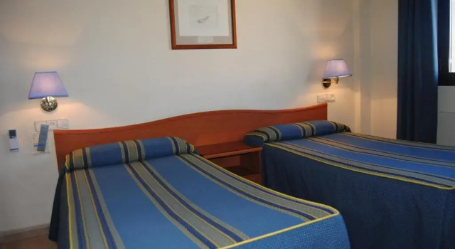 Четырёхместный номер Standard Hostal El Mirador