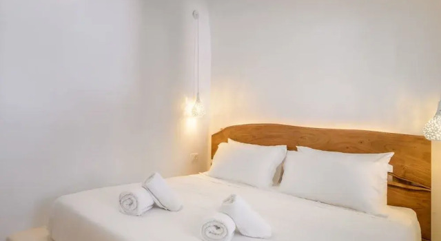 Anila Suites, Забронировать Гостевой дом Отели Тиры с бассейном, рядом с Католический кафедральный собор, Бассейн