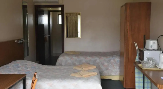 Трёхместный номер Standard Mount Barker Valley Views Motel & Chalets, Western Australia