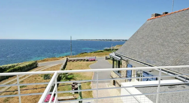 Seafront Villa in Finistère, Забронировать Вилла Отели Моэлан-сюр-Мер 3 звезды, 3*