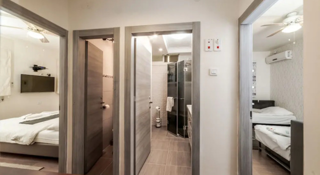 Апартаменты Deluxe Sokolov 35 Boutique Apartment