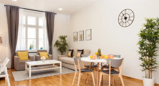 Апартаменты Executive Karlo Main Square Apartments
