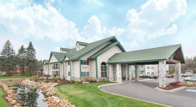 Люкс c 1 комнатой Baymont by Wyndham Baxter/Brainerd Area