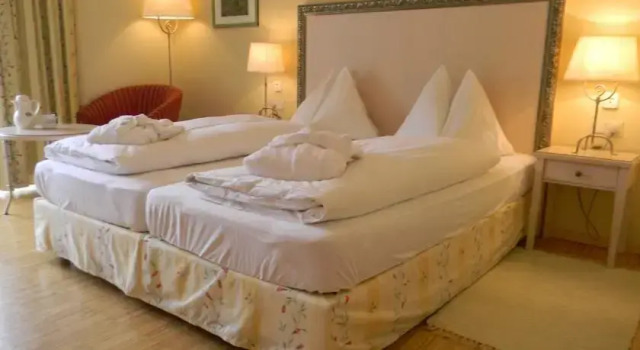 Hotel Thermalbad Weissenbach, Забронировать Отель Отели Вольфсберг с бассейном, Бассейн