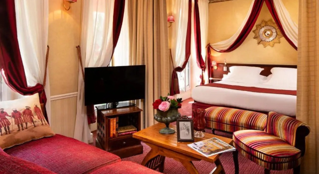 Полулюкс Hotel Britannique