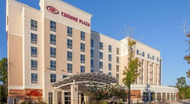 Номер Executive Crowne Plaza Shenandoah - Woodlands Area by IHG