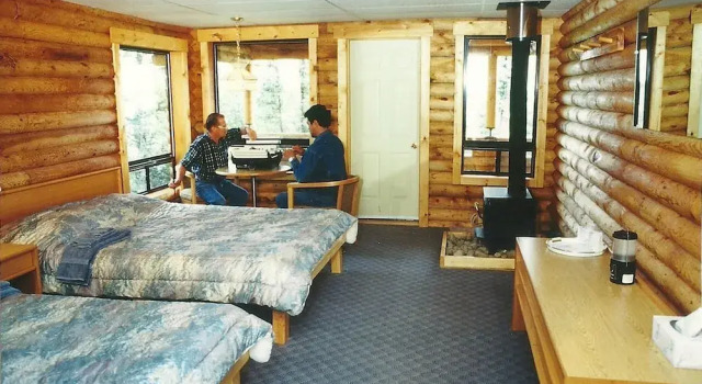 Четырёхместный номер Standard Big Sand Lake Lodge