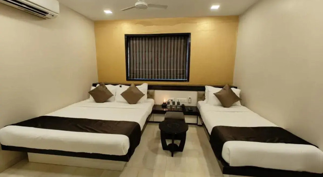 The Majlis Hotel - Near Taj Hotel Colaba