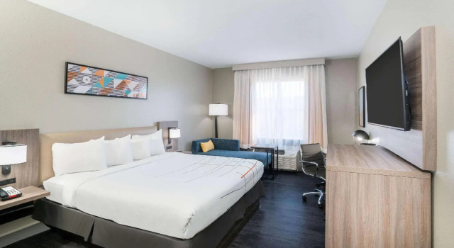 Двухместный номер Standard La Quinta Inn & Suites by Wyndham Montgomery