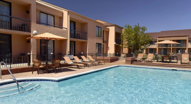 Двухместный люкс Courtyard by Marriott Columbus