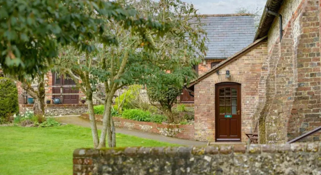 Коттедж Luccombe Farm Holiday Cottages
