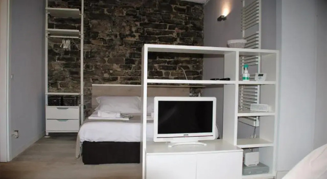Lakeside Studio, Забронировать Отель Отели Комо с парковкой, рядом с Площадь Кавур, Парковка