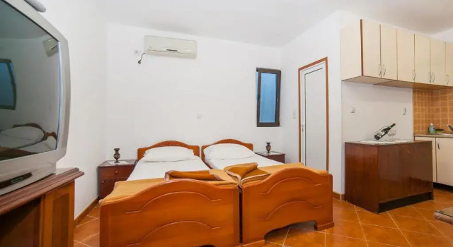 Студия Apartments Savo