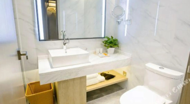 Kyriad Marvelous Hotel Yueyang County  Road
