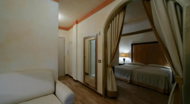 Полулюкс Hotel Greif