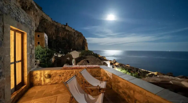 Victorias House in Monemvasia Castle, Prenota Hotel Malvasia 