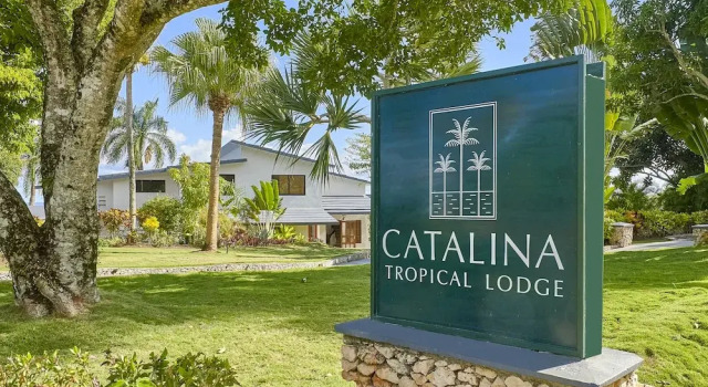 Hotel La Catalina, Varaa Hotelli Cabrera Dominikaaninen tasavalta