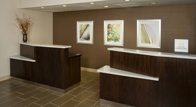 DoubleTree by Hilton Hotel Chicago Wood Dale - Elk Grove, Buchen Sie Hotel Hotels in Illinois mit Frühstück, Frühstück
