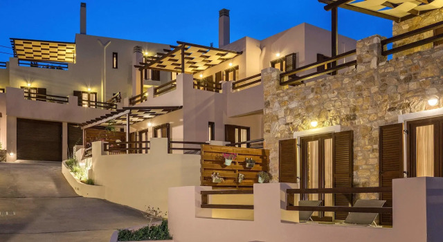 Syra Suites, Prenota Hotel Vari Syros