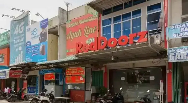 Reddoorz Near Plaza Botania 1 Batam, Boek Hotel Hotels in Batam Center met parkeren, Parkeren