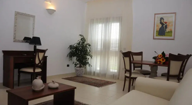 Семейный номер Standard с видом на бассейн Agri Hotel Conte Salentino