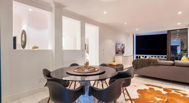 Clifton YOLO Spaces - Clifton Beachfront Apartments, Забронировать Апартаменты/квартира Отели Cape Peninsula с бассейном, Бассейн