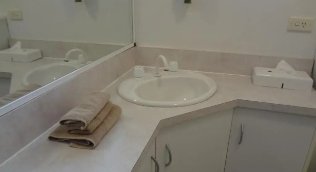 Апартаменты с 2 комнатами Adina Place Motel Apartments