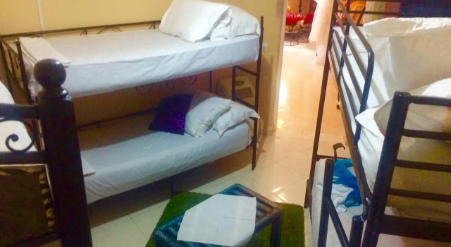 Hostel Villa Red City