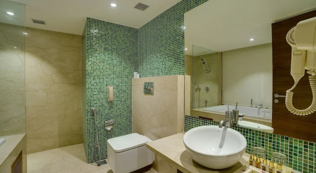 Номер Executive Ramee Grand Hotel and Spa, Pune