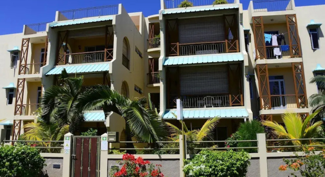 Apartment With 3 Bedrooms in Blue Bay, With Wonderful sea View, Enclosed Garden and Wifi - 300 m From the Beach, Rezervovat Apartmán Hotely v Asturie s parkováním, Parkování