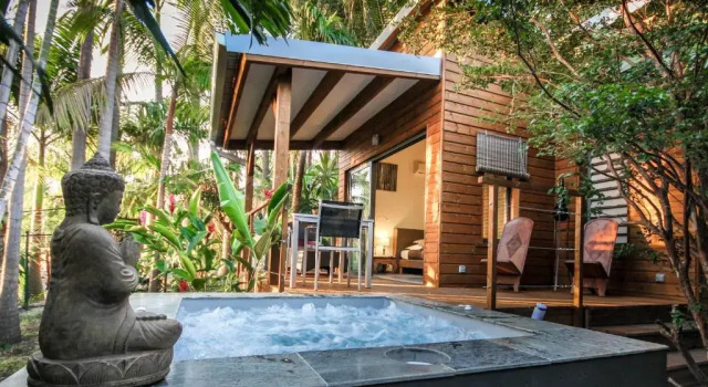 Lodge Palmae, Book Hotel Hotels in Le Tampon with a Pool, Swimming Pool