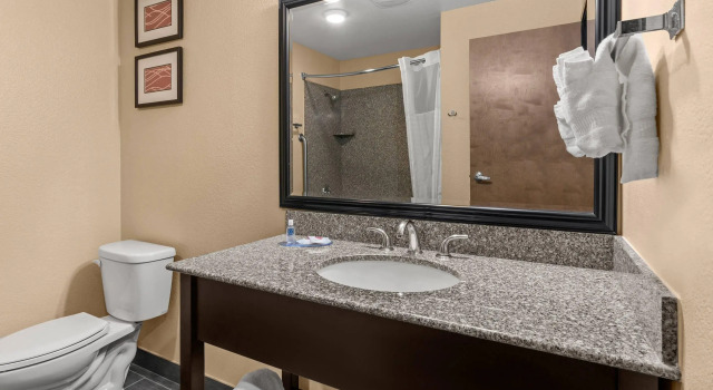 Четырёхместный номер Standard Comfort Inn & Suites Beaverton - Portland West