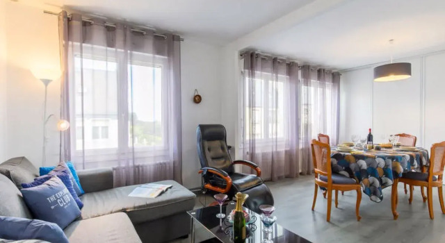 House Chez Yves Sibiril, Забронировать Отель Отели Finistère с парковкой, Парковка