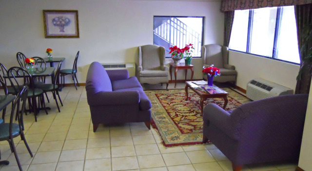America's Best Inn & Suites - Decatur, Varaa Hotelli Belvedere USA