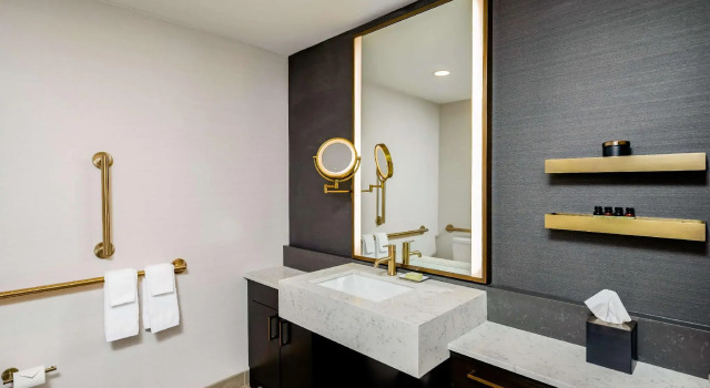 Двухместный люкс Hotel Fort Des Moines, Curio Collection By Hilton