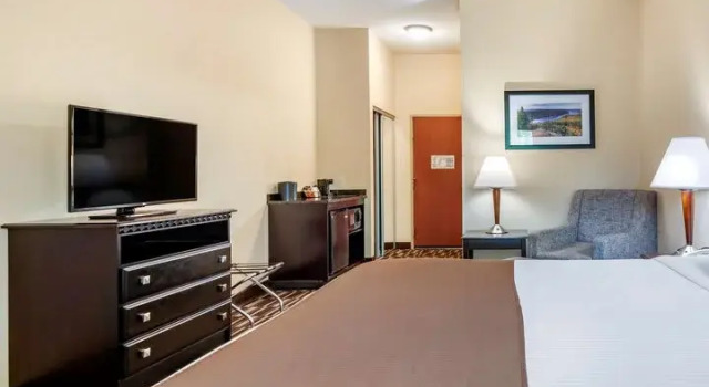 Одноместный люкс Best Western PLUS Victor Inn & Suites