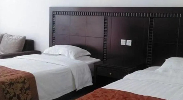 Emei Esheng Hotel, Varaa Hotelli Hotellit Leshan pysäköinnillä, Pysäköinti